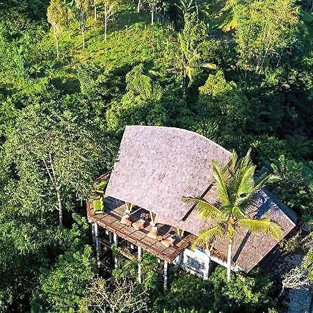 Buahan, A Banyan Tree Escape